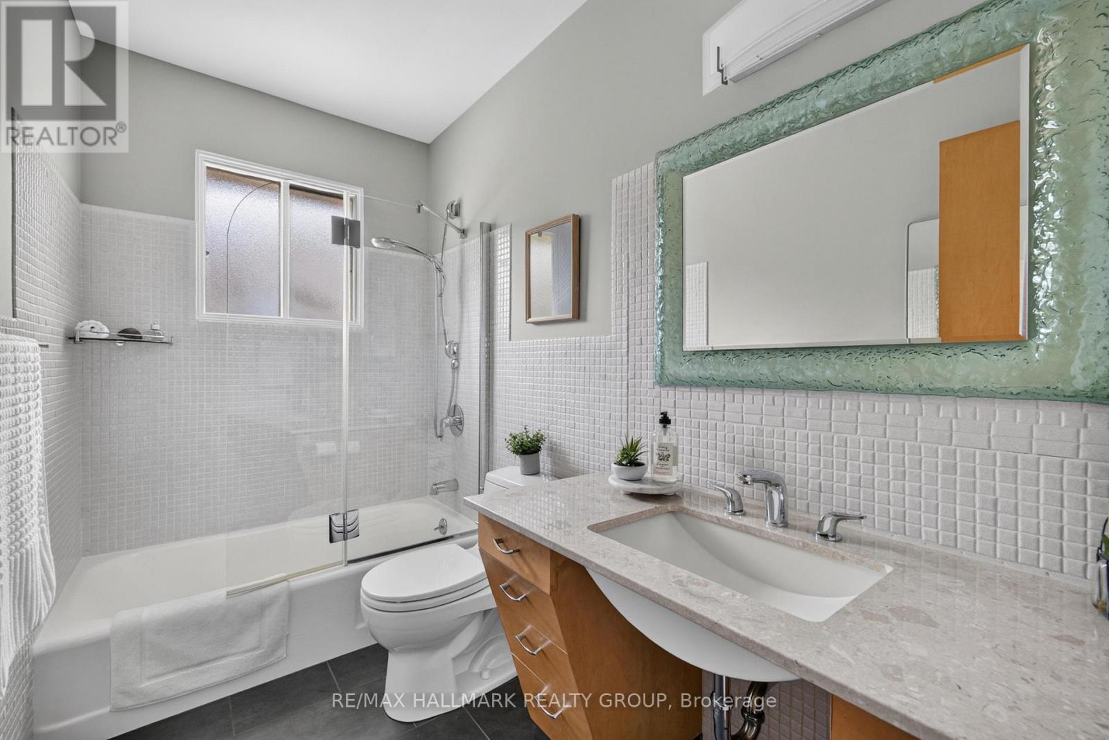 811 Iroquois Road, Ottawa, ON