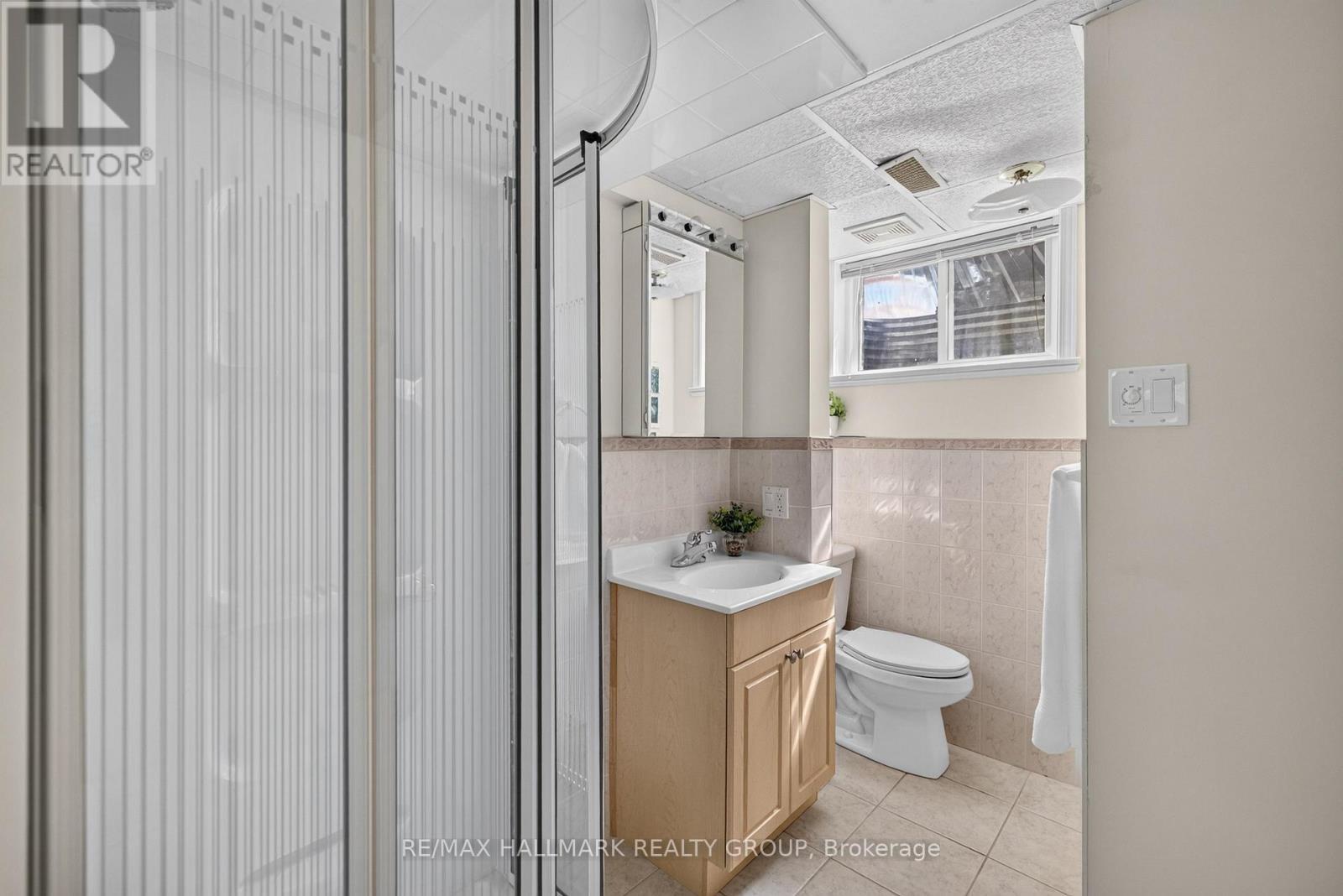 811 Iroquois Road, Ottawa, ON