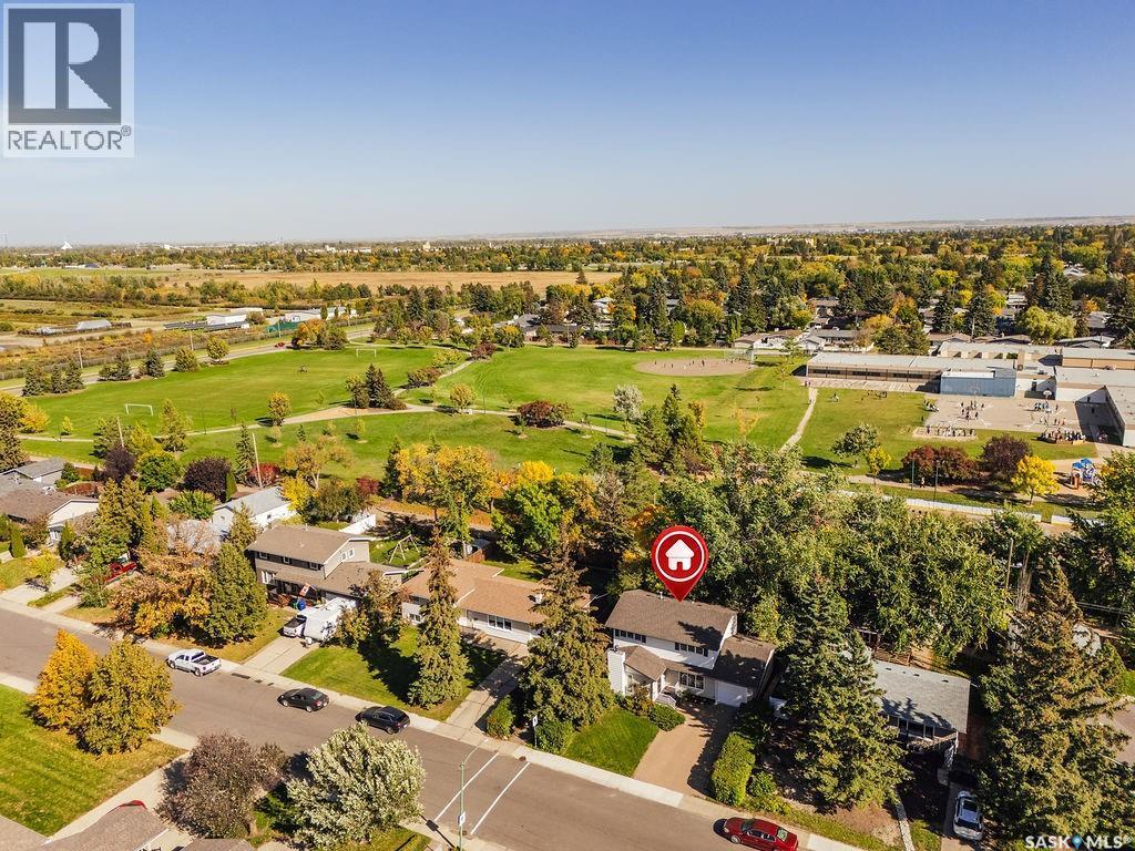 11 Moxon Crescent, Saskatoon, SK