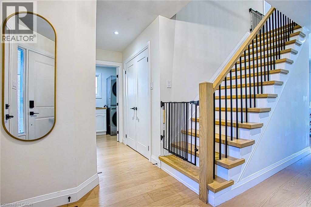43 Spadara Drive, Hamilton, ON