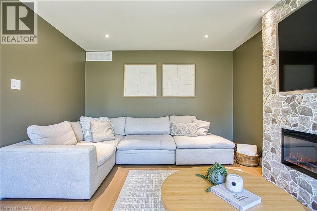 43 Spadara Drive, Hamilton, ON