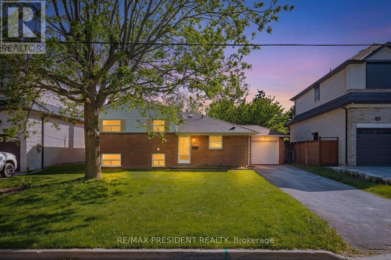 2420 Edenhurst Drive, Mississauga, ON