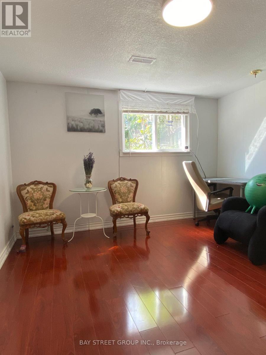 3412 Ellengale Drive, Mississauga, ON