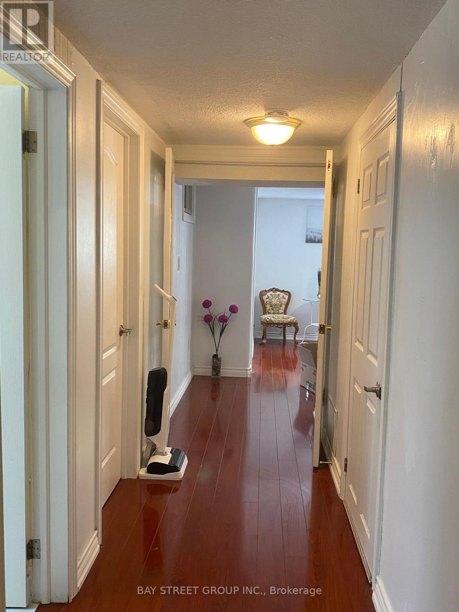 3412 Ellengale Drive, Mississauga, ON