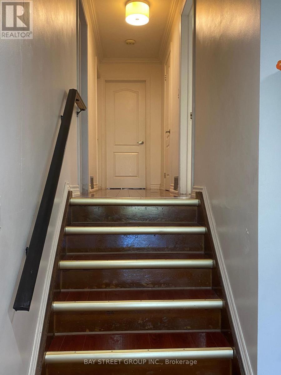 3412 Ellengale Drive, Mississauga, ON