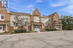 3 - 8 PETRA WAY Whitby, ON L1R 0A6