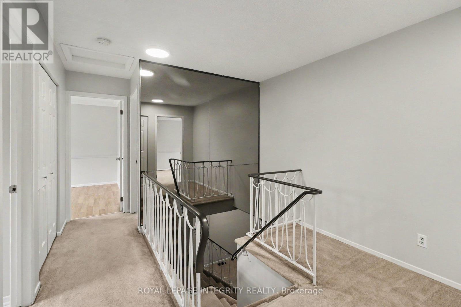 1291 Lampman Crescent, Ottawa, ON