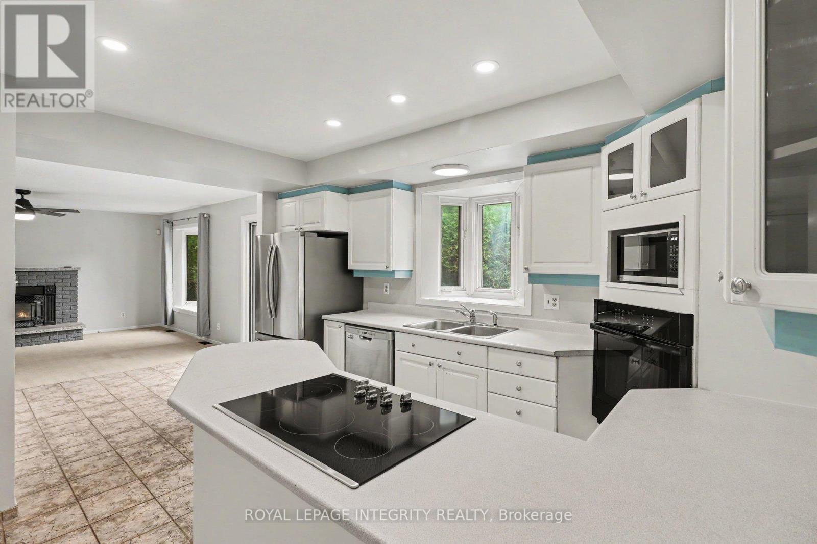 1291 Lampman Crescent, Ottawa, ON