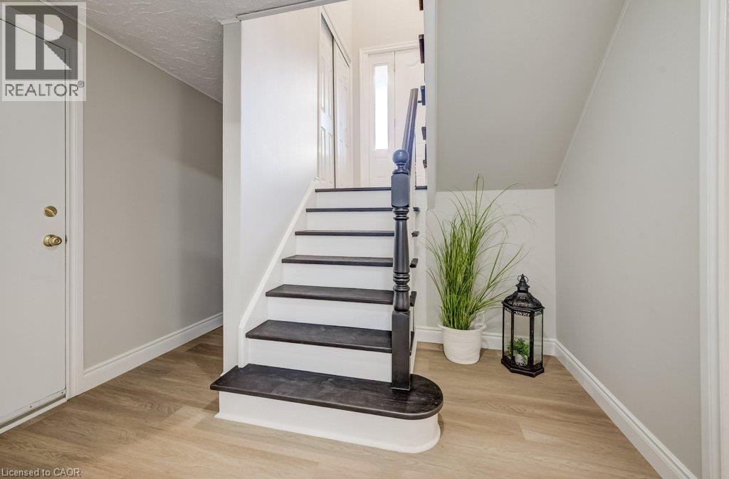 66 Georgian Crescent, Kitchener, ON