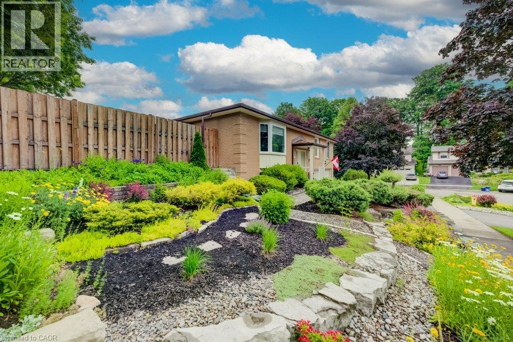 66 Georgian Crescent, Kitchener, ON