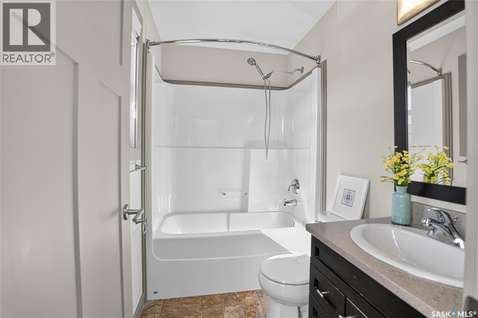 202 Maningas Bend, Saskatoon, SK