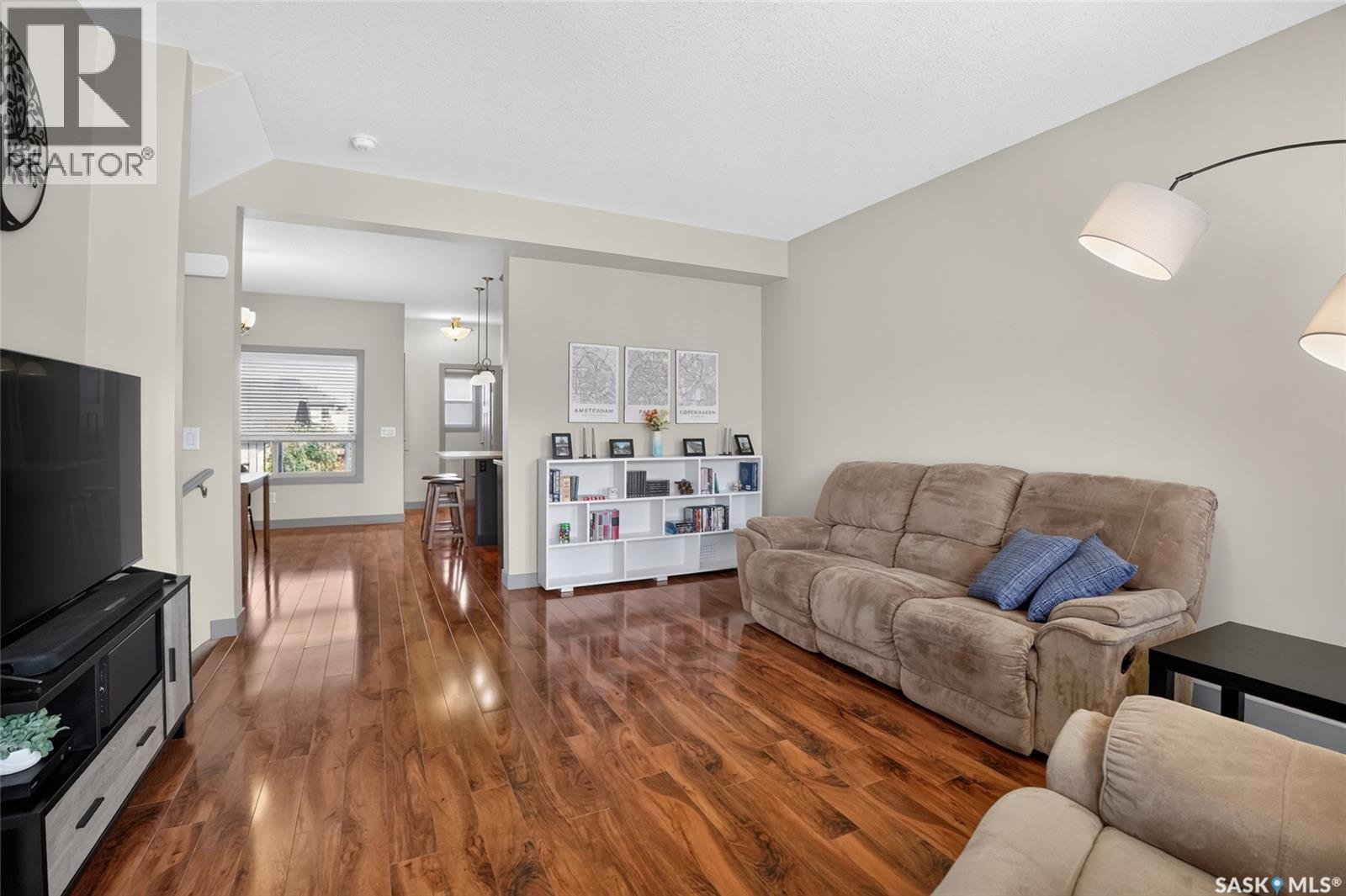 202 Maningas Bend, Saskatoon, SK