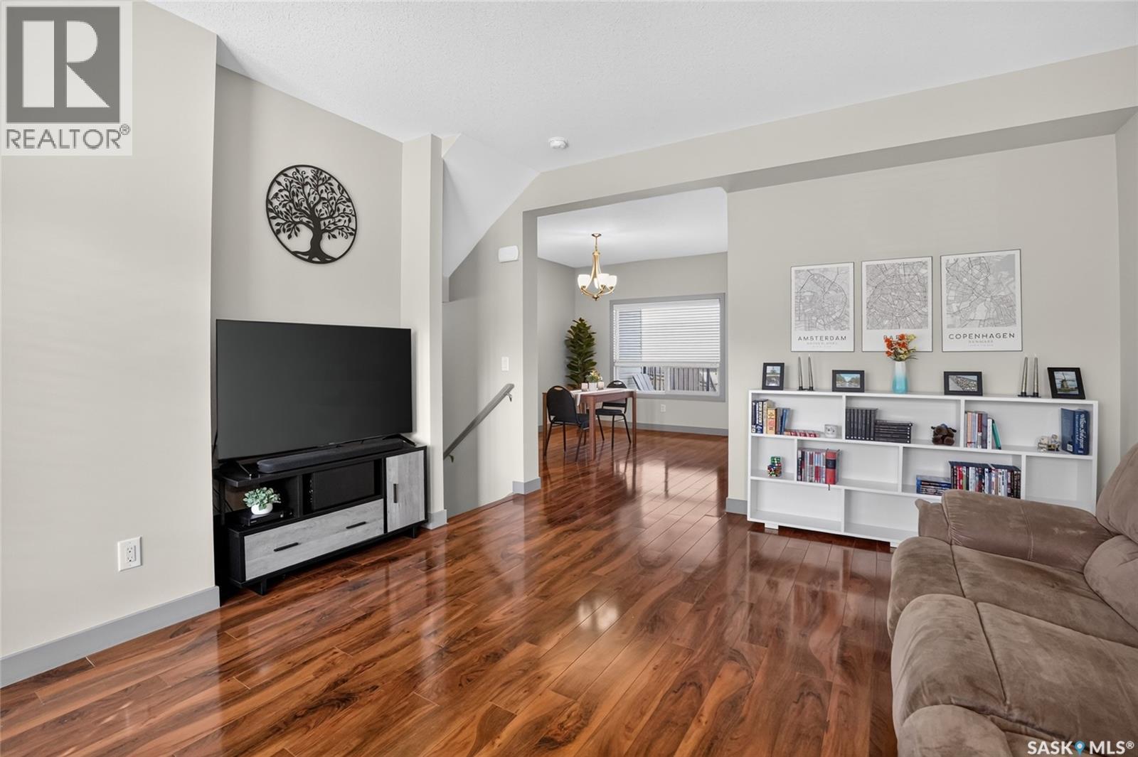 202 Maningas Bend, Saskatoon, SK