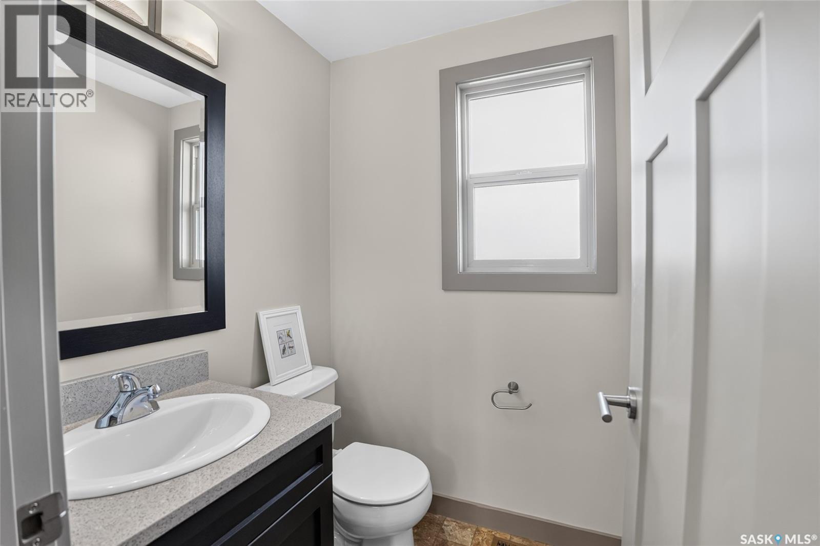 202 Maningas Bend, Saskatoon, SK