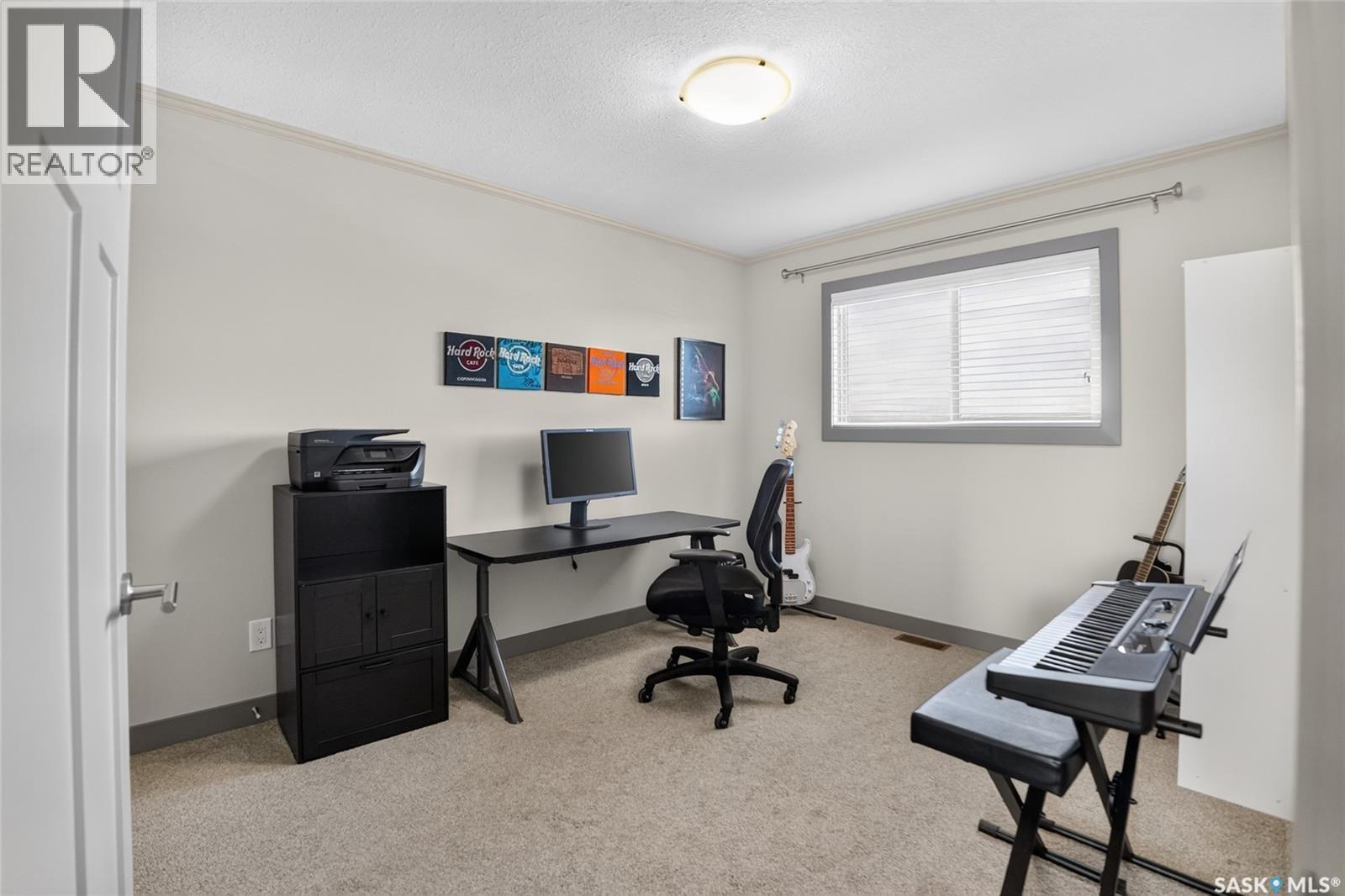 202 Maningas Bend, Saskatoon, SK