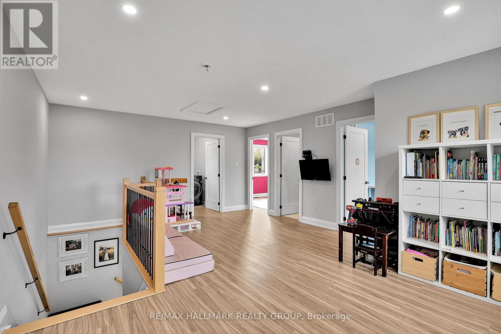 1233 Whitmore Avenue, Ottawa, ON