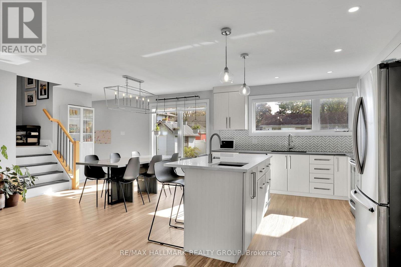 1233 Whitmore Avenue, Ottawa, ON
