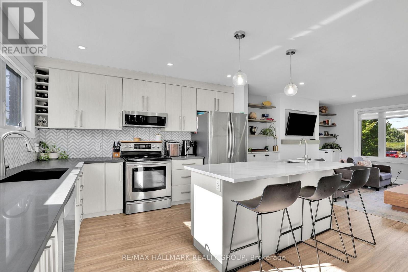 1233 Whitmore Avenue, Ottawa, ON