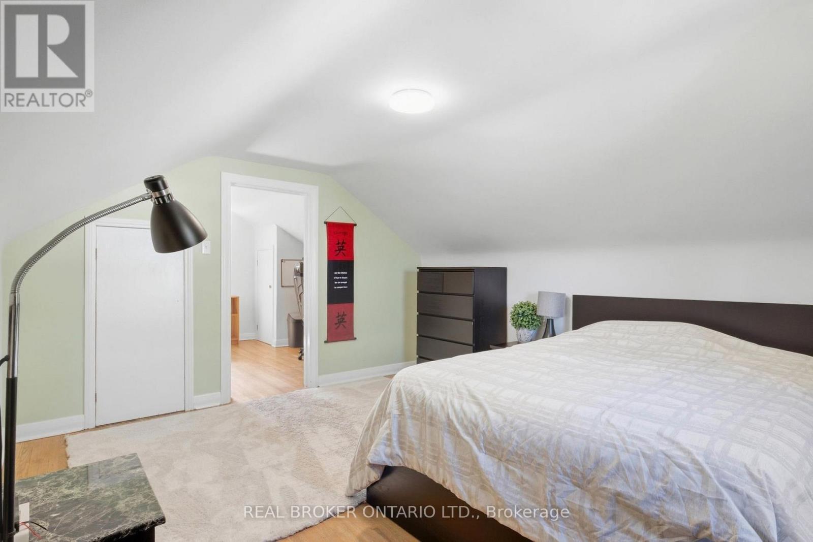 363 Lawrence Avenue, Kitchener, ON