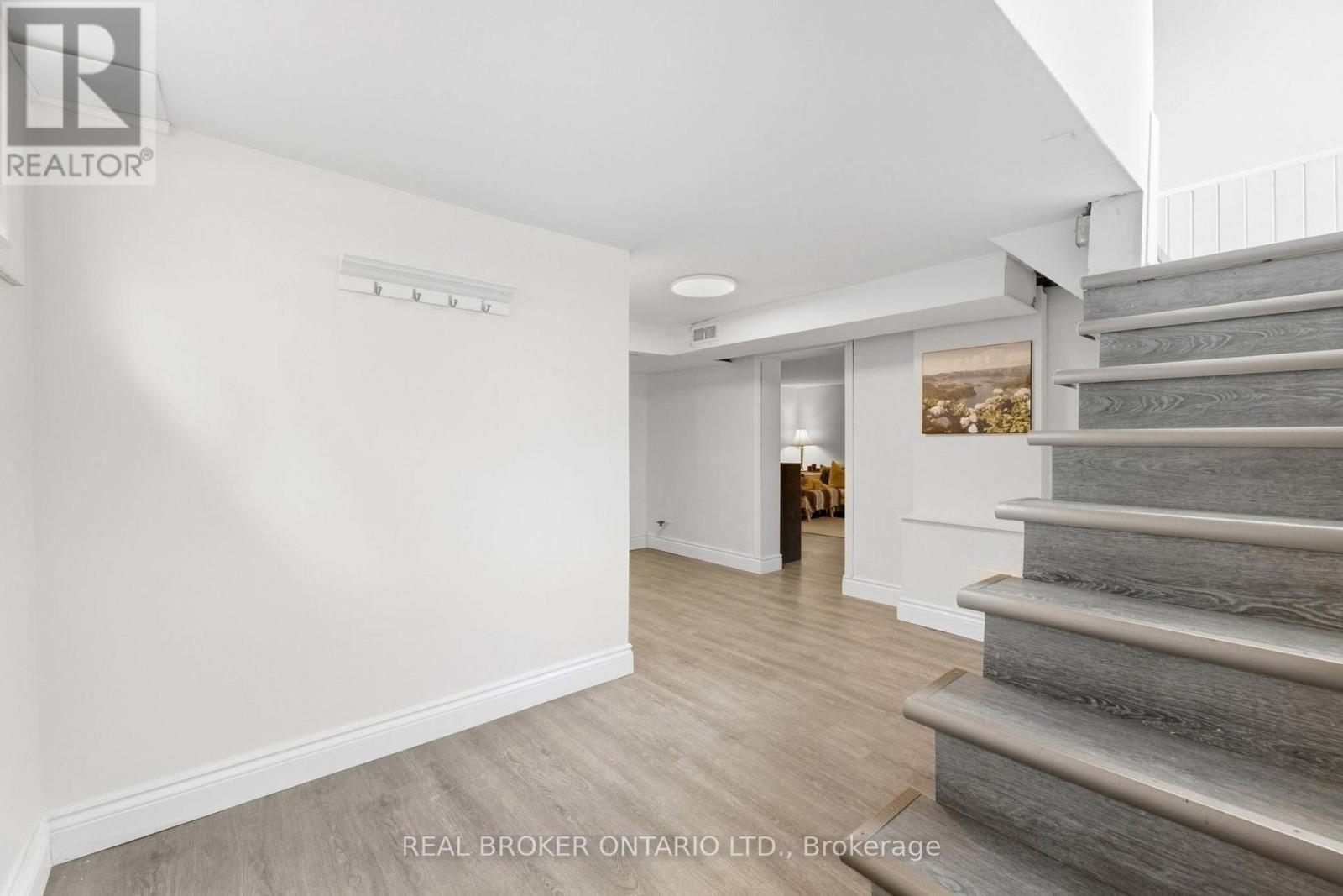 363 Lawrence Avenue, Kitchener, ON