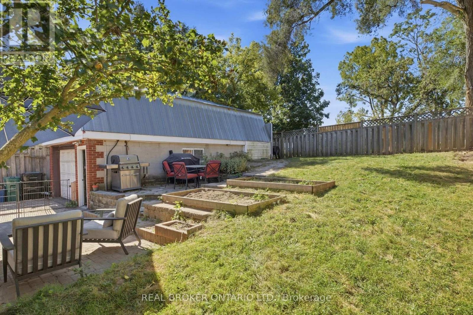 363 Lawrence Avenue, Kitchener, ON