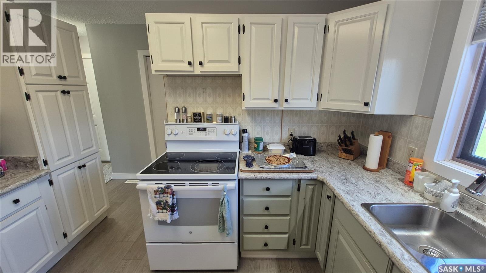 409 Herman Crescent, Davidson, SK