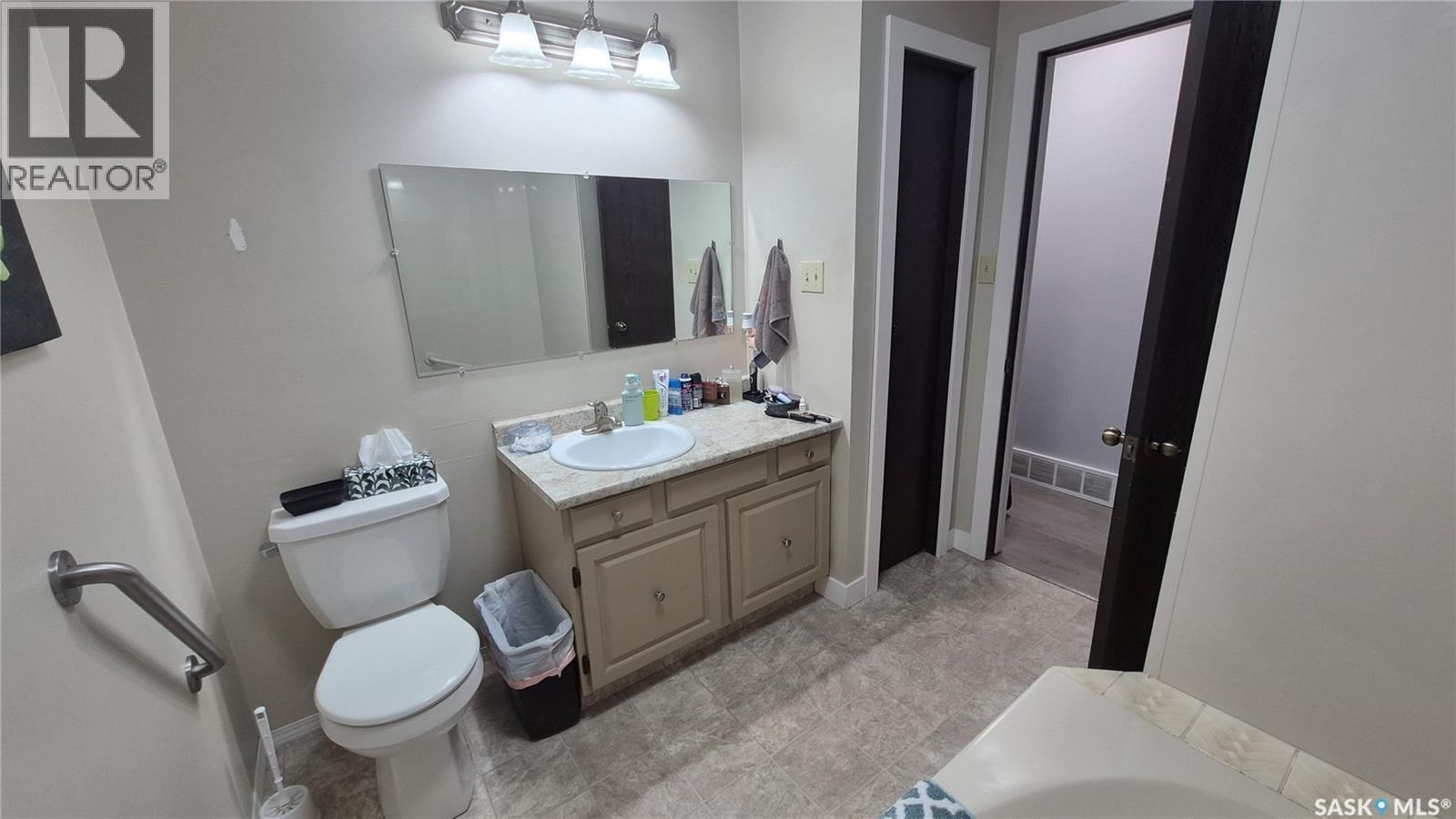 409 Herman Crescent, Davidson, SK