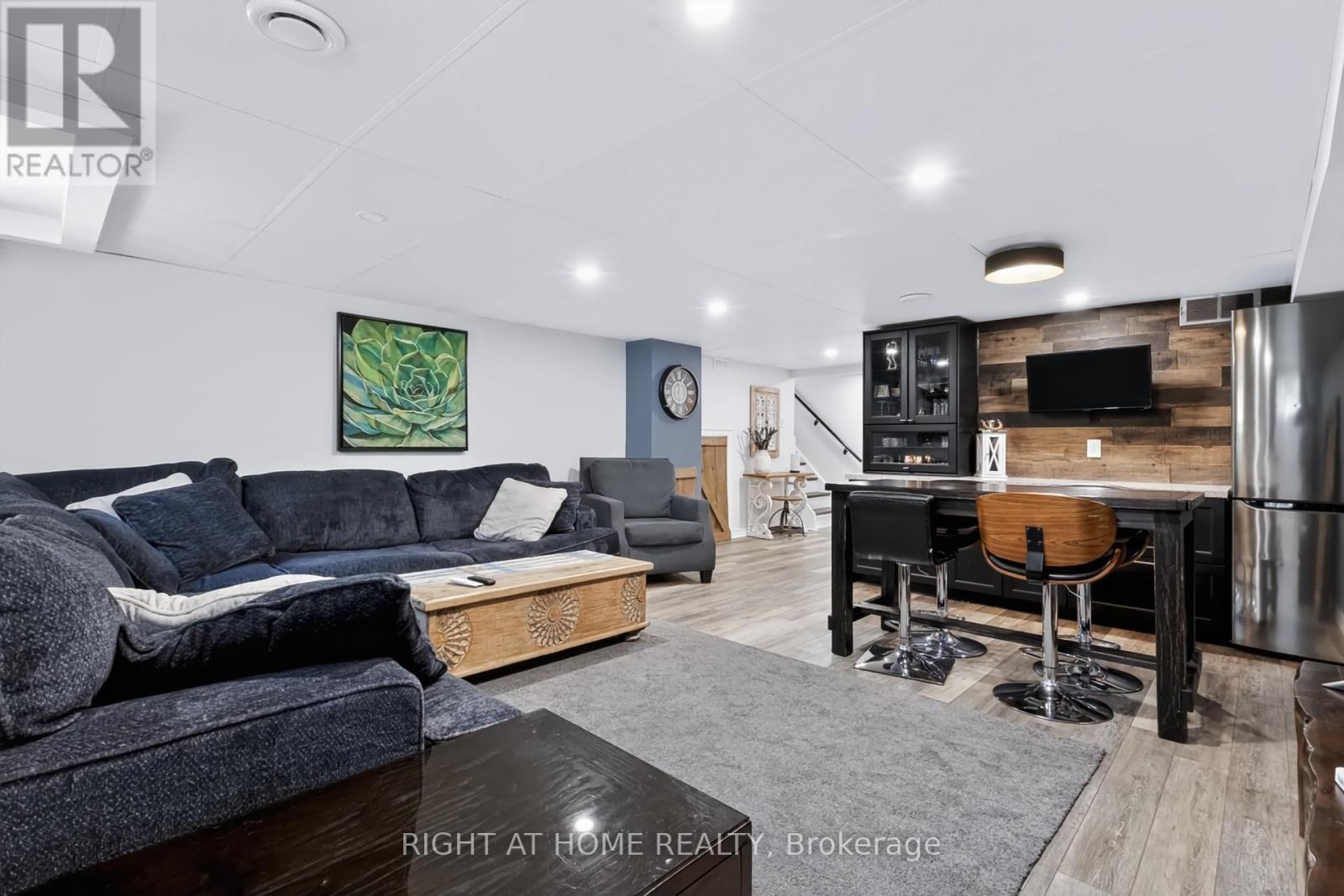 493 Forestwood Crescent, Burlington, ON