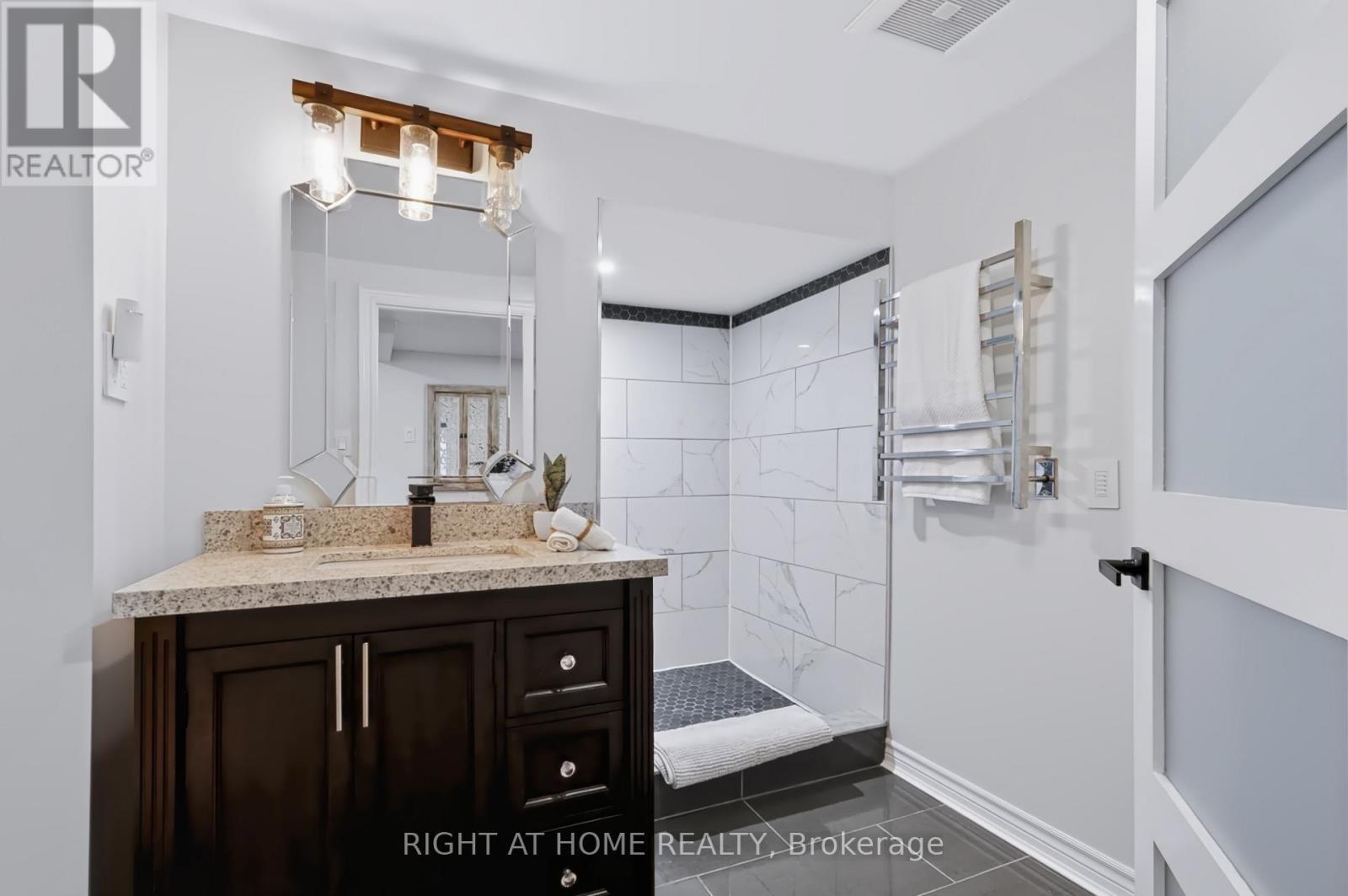 493 Forestwood Crescent, Burlington, ON