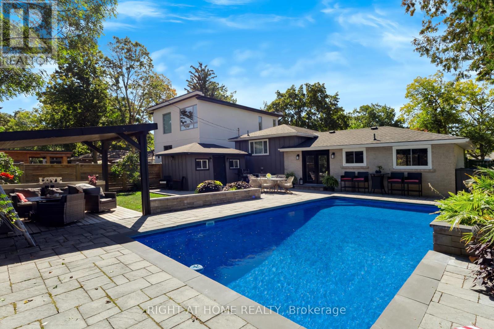 493 Forestwood Crescent, Burlington, ON