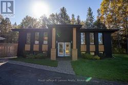 1526 MOUNTAIN ROAD Thunder Bay (Mountain Road), ON P7J 1C6
