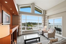 #903/904A-181 Beachside Dr Parksville, BC V9P 0B1