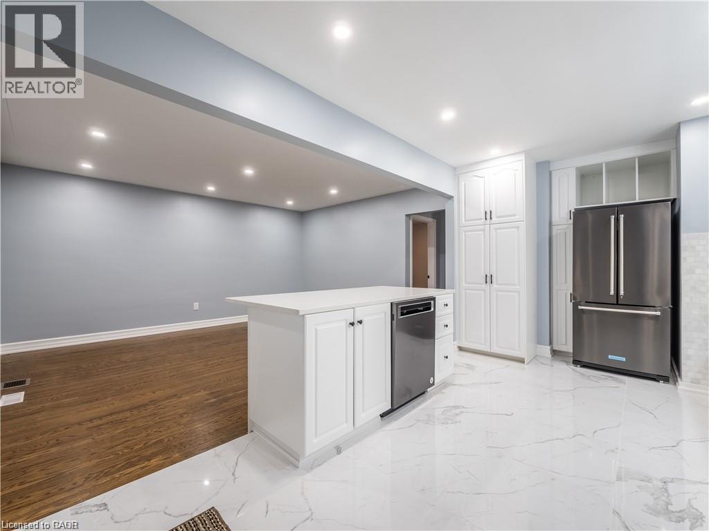 198 West 19Th Street, Hamilton, ON