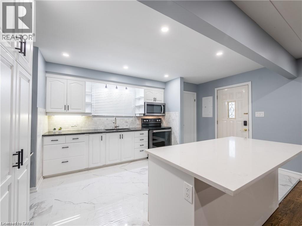 198 West 19Th Street, Hamilton, ON