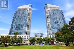 1002 - 36 LEE CENTRE DRIVE Toronto, ON M1H 3K2