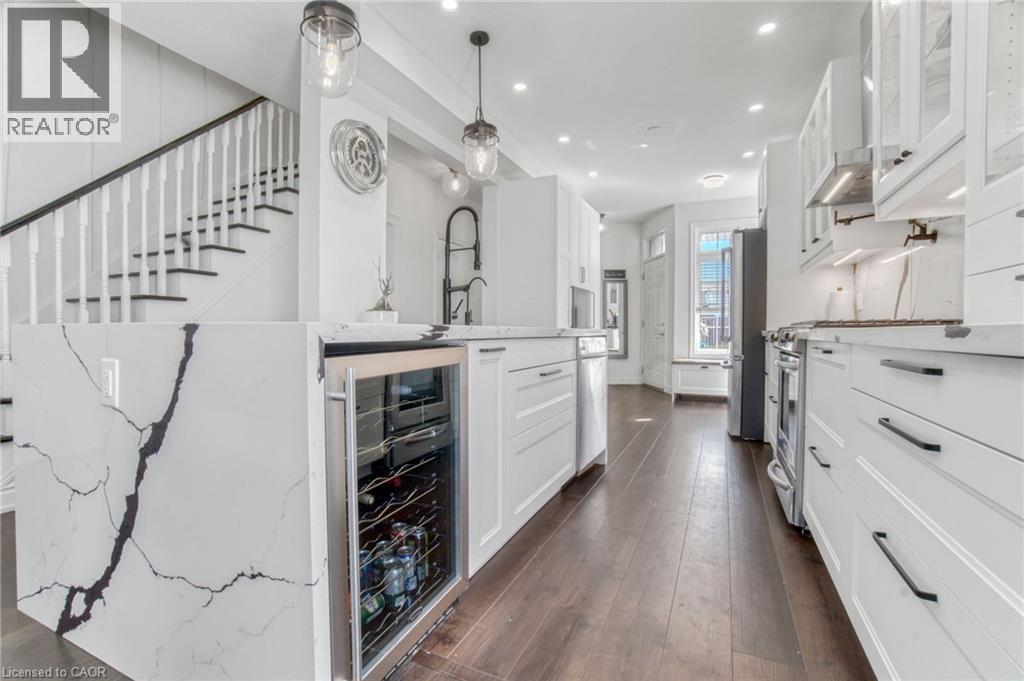 1417 Treeland Street, Burlington, ON