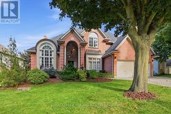 35 BUTTERNUT GROVE London South (South B), ON N6K 4J4