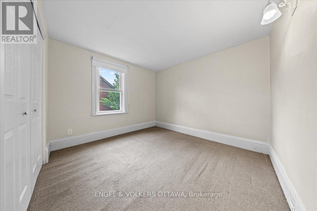 Third bedroom - 118 King Edward Avenue, Ottawa, ON