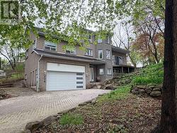 176 WYNDHAM STREET Mississauga, ON L5M 1N5