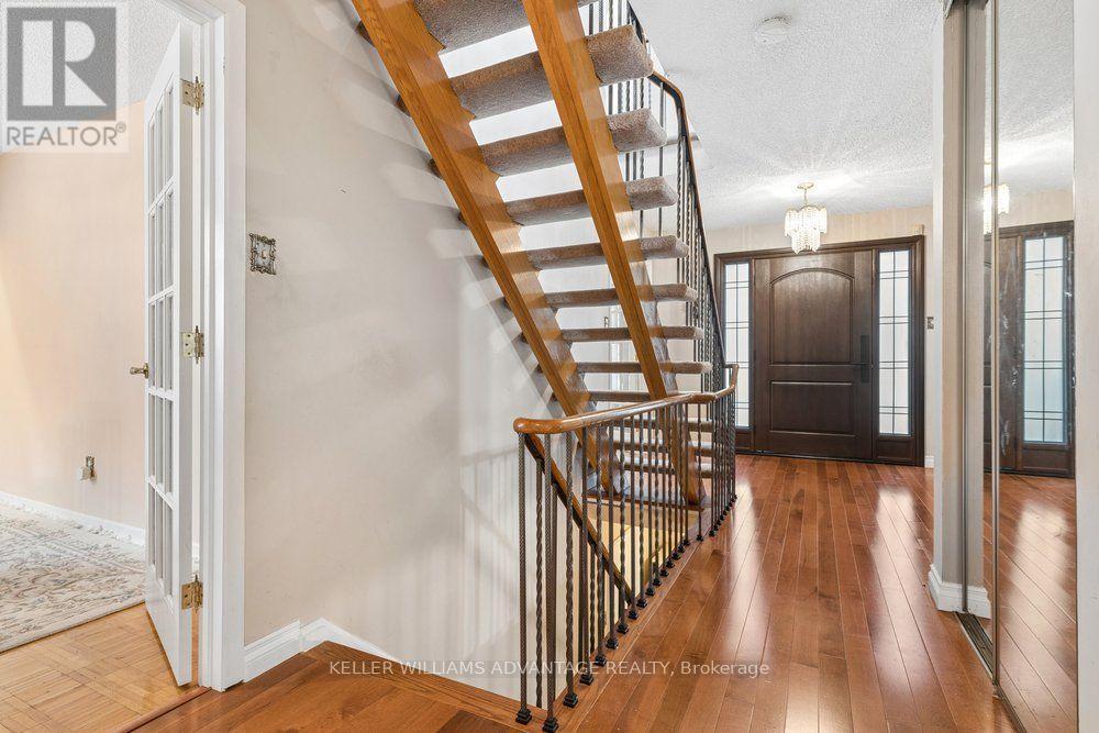 2192 Castlestone Court, Mississauga, ON