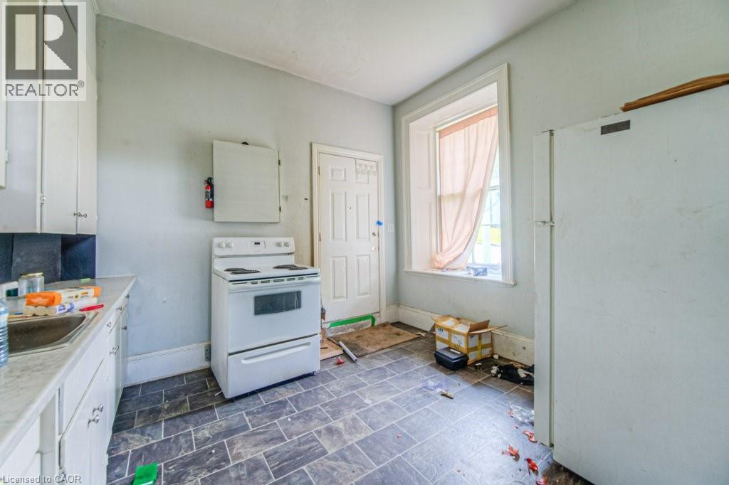 245 Ainslie Street S, Cambridge, ON