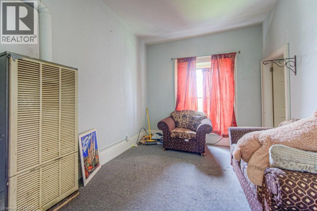 245 Ainslie Street S, Cambridge, ON