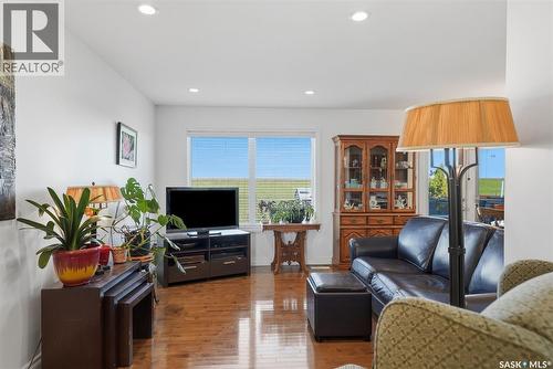 378 Coad Manor, Saskatoon, SK 