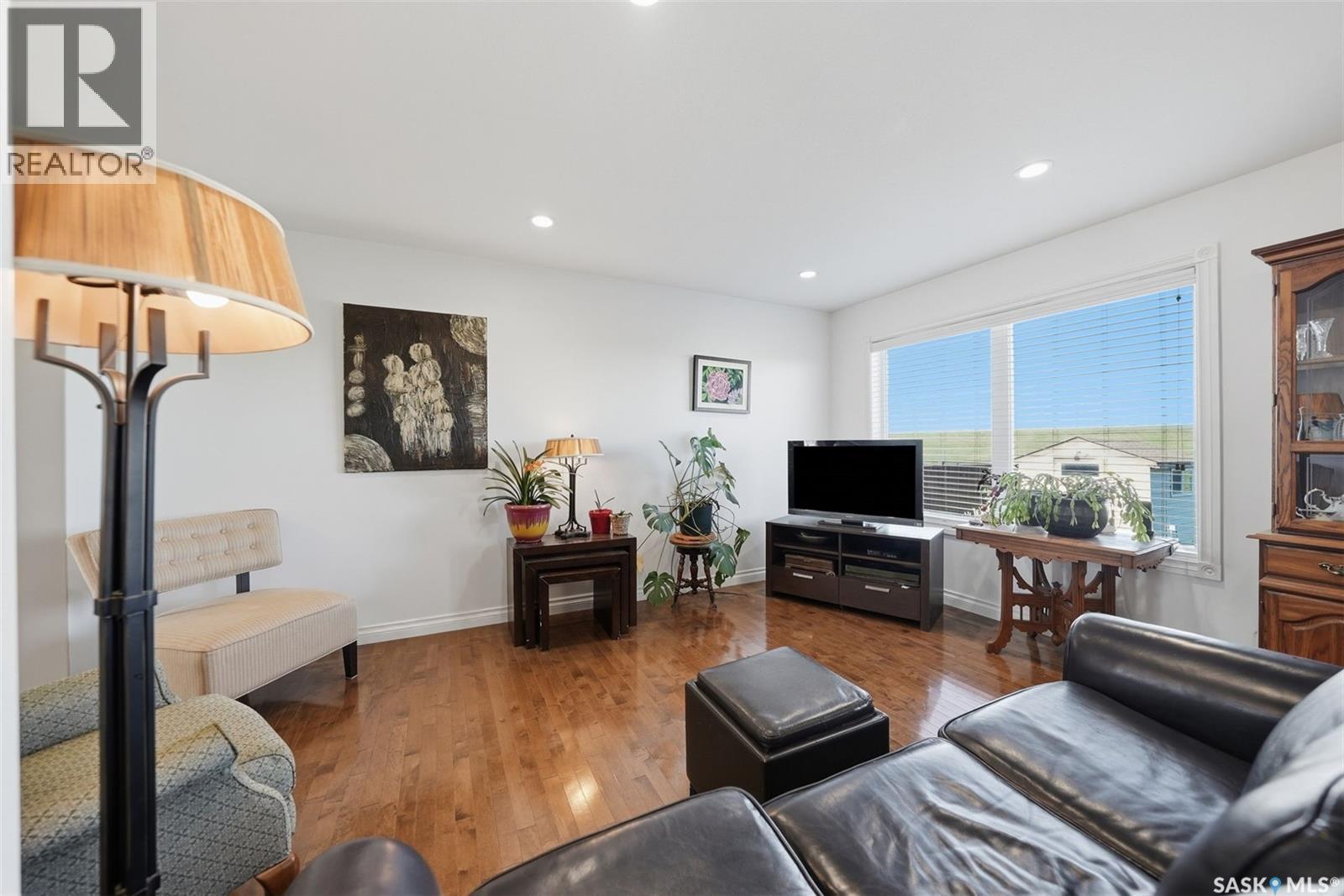 378 Coad Manor, Saskatoon, SK