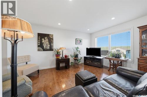 378 Coad Manor, Saskatoon, SK 