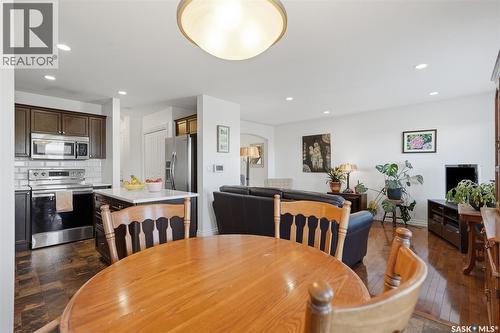 378 Coad Manor, Saskatoon, SK 