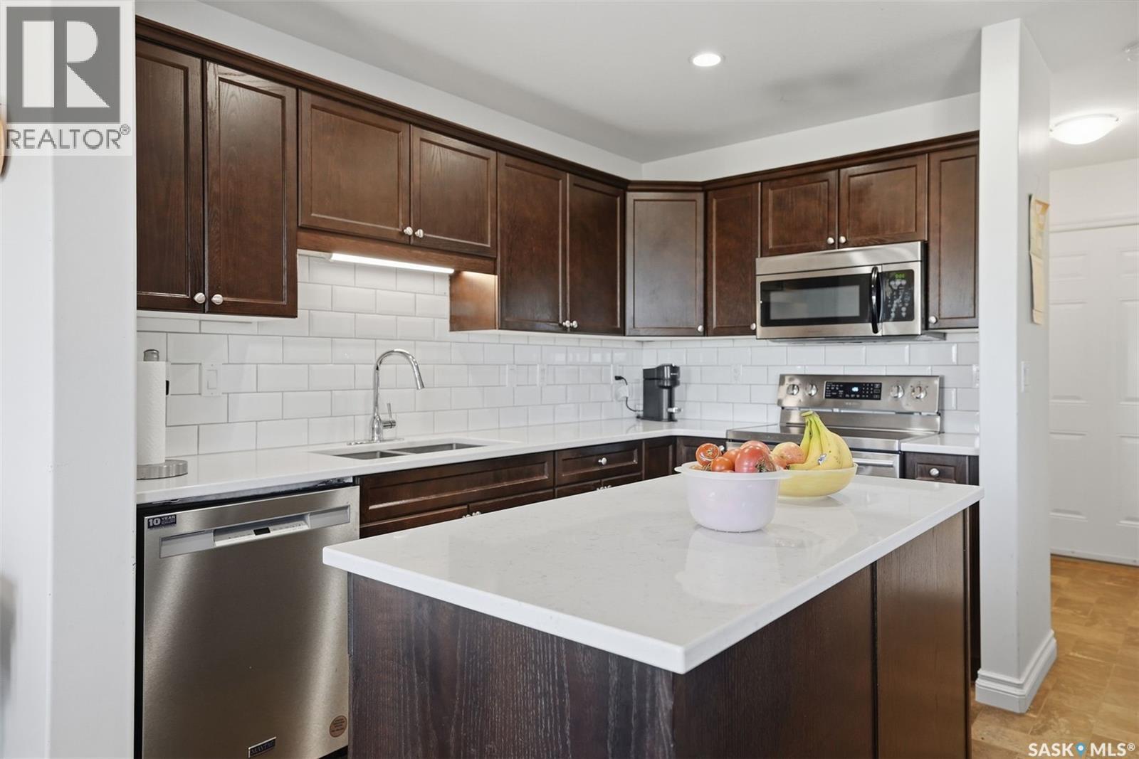 378 Coad Manor, Saskatoon, SK
