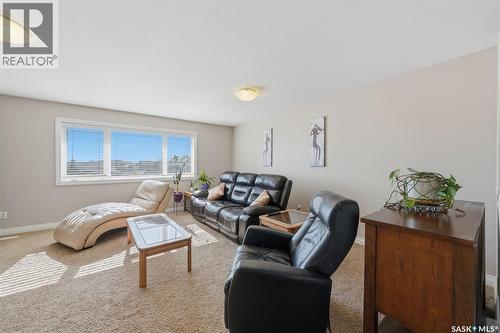 378 Coad Manor, Saskatoon, SK 