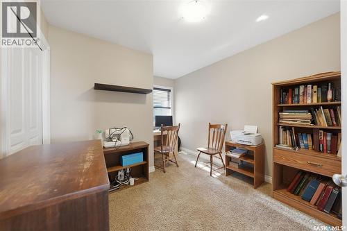 378 Coad Manor, Saskatoon, SK 