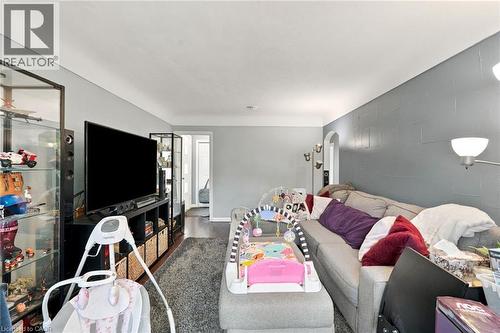 63 Ofield Road, Hamilton, ON 